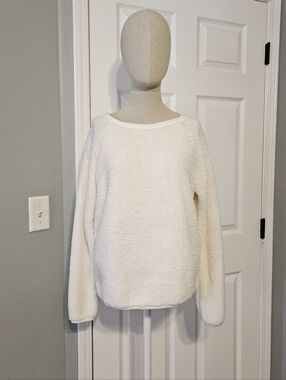 Women's Plush Crewneck Sweater in Cream